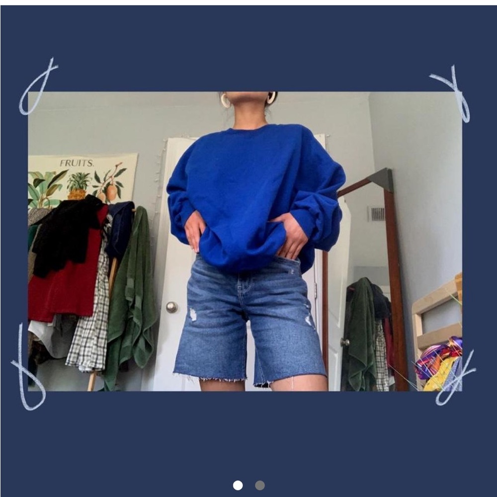 Hanes sweatshirt